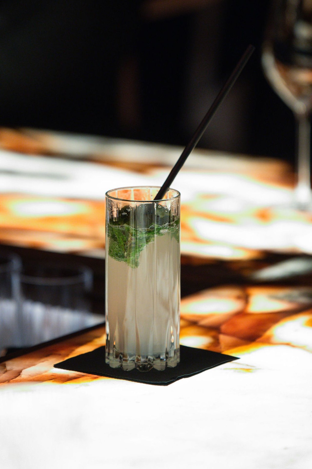 Refreshing mint highball cocktail